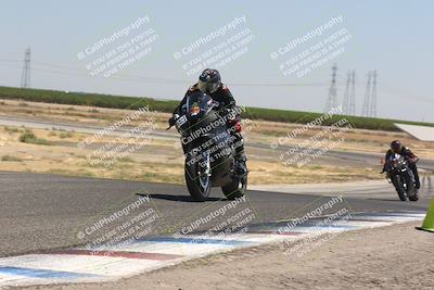 media/Aug-04-2024-TrackDaz (Sun) [[e1ff0814b6]]/Group A/12pm (Wheelie Bump)/